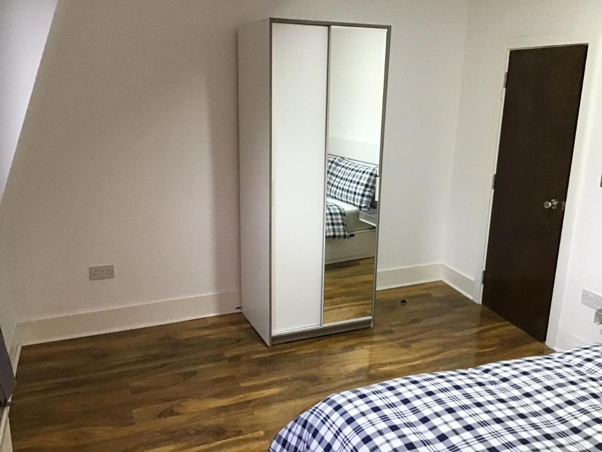 Residential Quarters, General Gordon Square Apartment London Ngoại thất bức ảnh